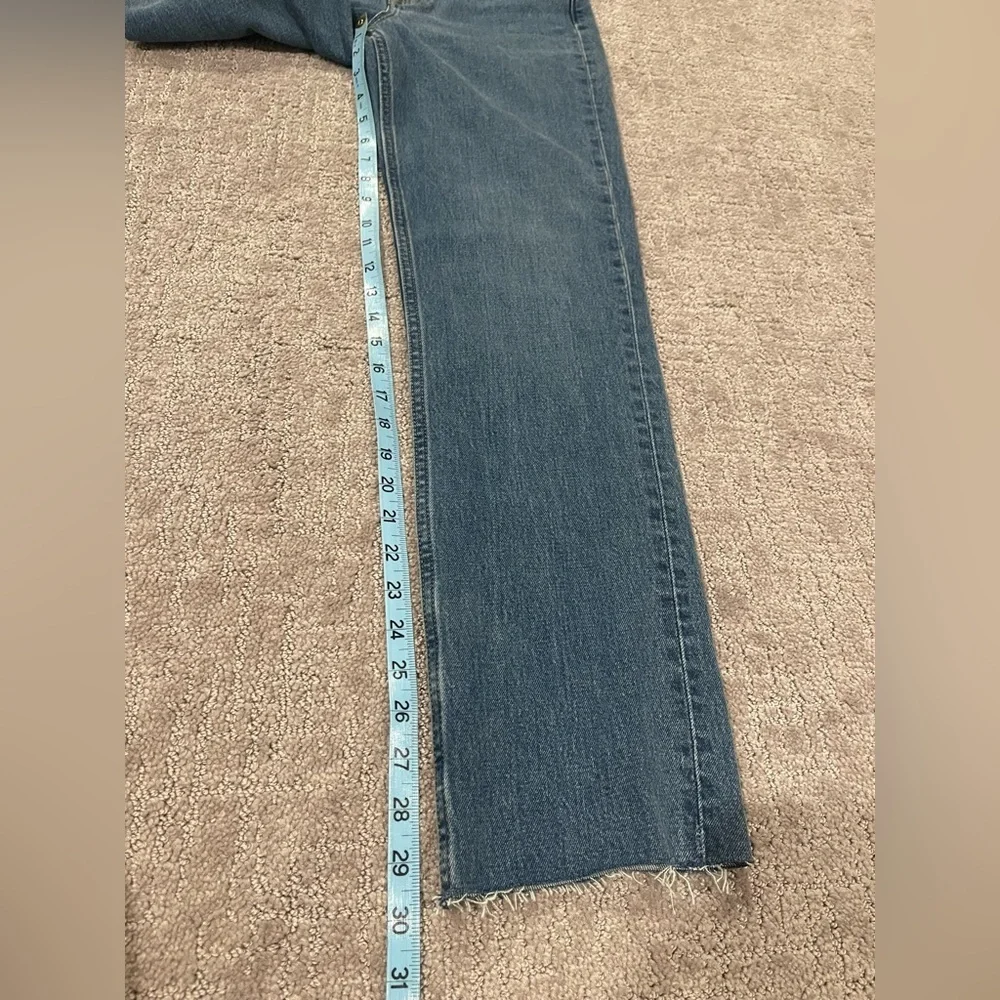NWT Abercrombie & Fitch 90’s Straight Ultra High Rise, Med Raw Hem, 26 Regular